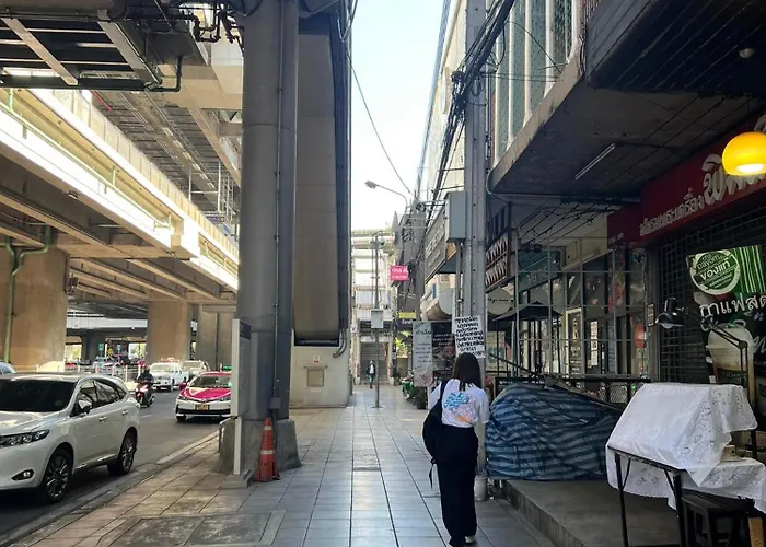 Bangwa House - Mrt Bangwa Station 酒店 曼谷